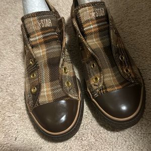 All Star converse Kids unisex size 2.5, no lacebrown orange tan tan plaid fabric